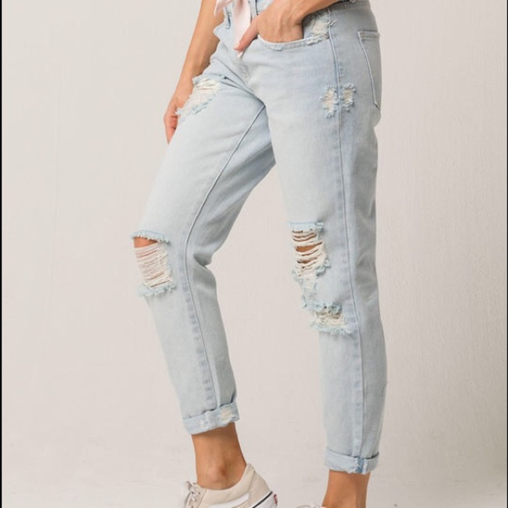Distressed Boyfriend Jeans